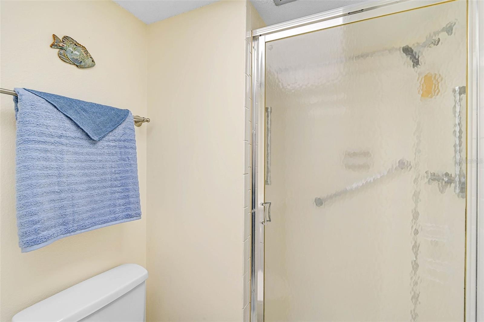 HOLIDAY APTS - Residential