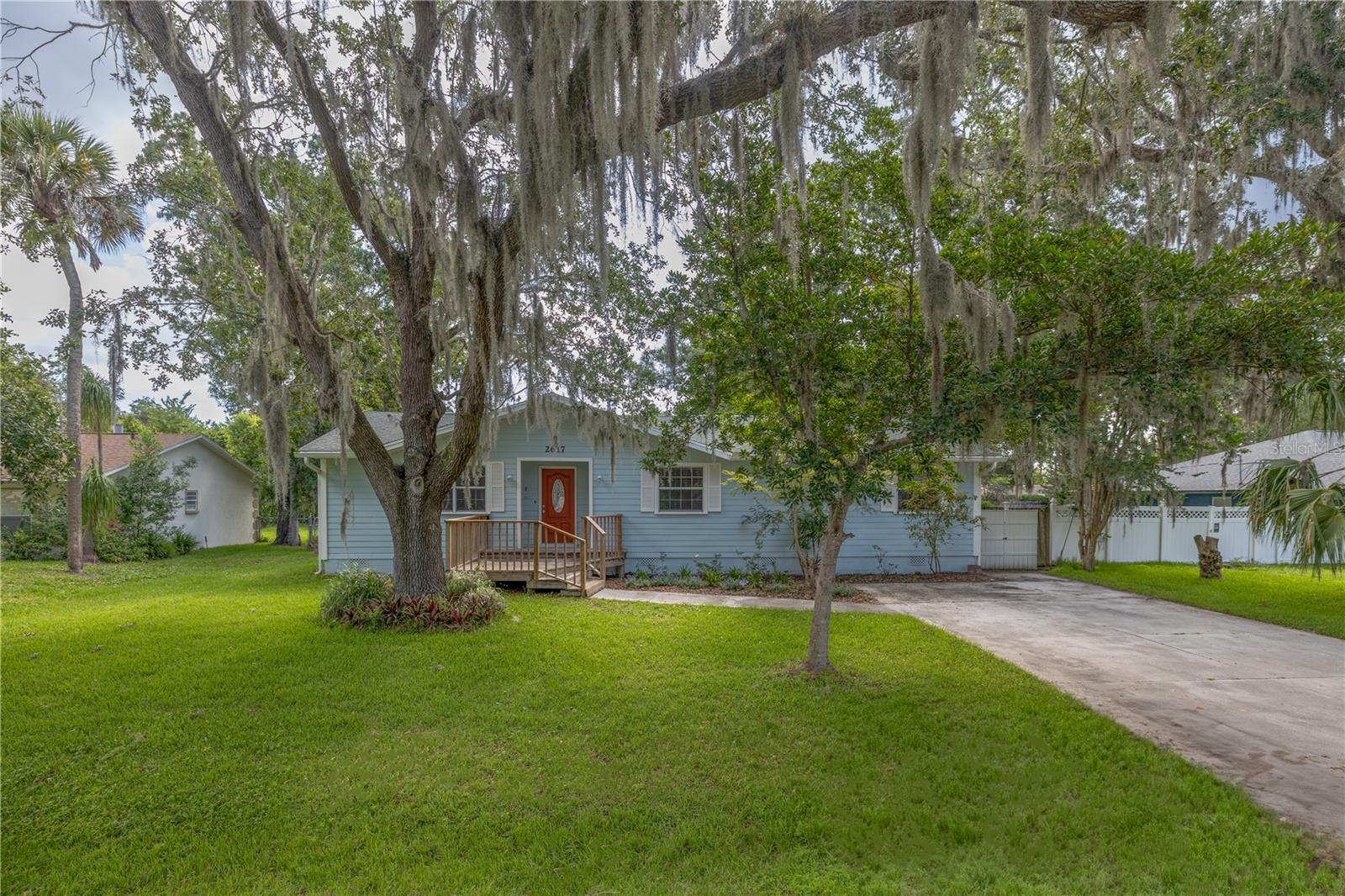 2617 PINE TREE DRIVE