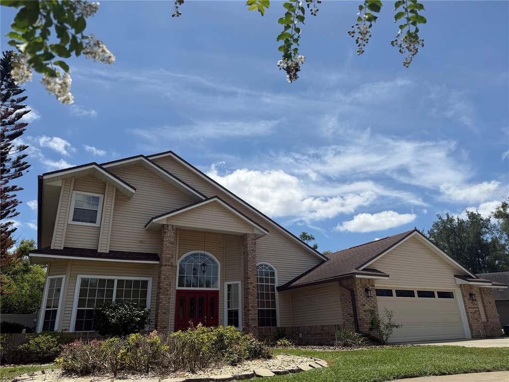 Photo of 313 Macarthur Place, Maitland, FL 32751 (MLS # O6427905)