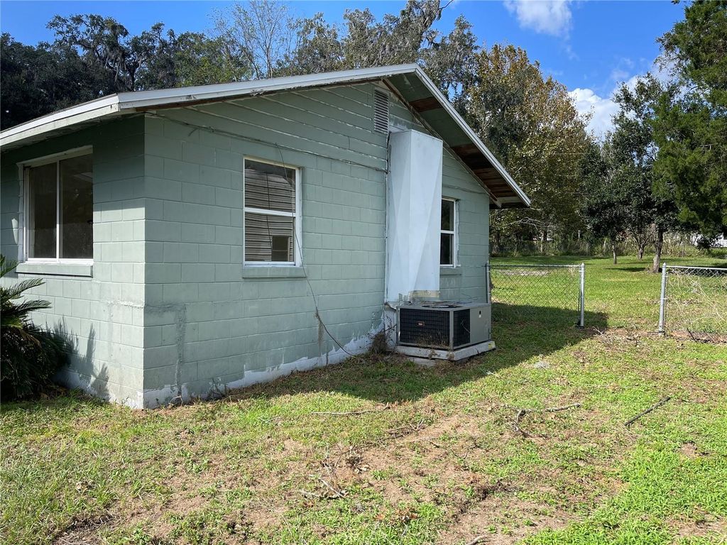 Photo of 19455 Fort Dade Avenue, Brooksville, FL 34601 (MLS # TB8313715)