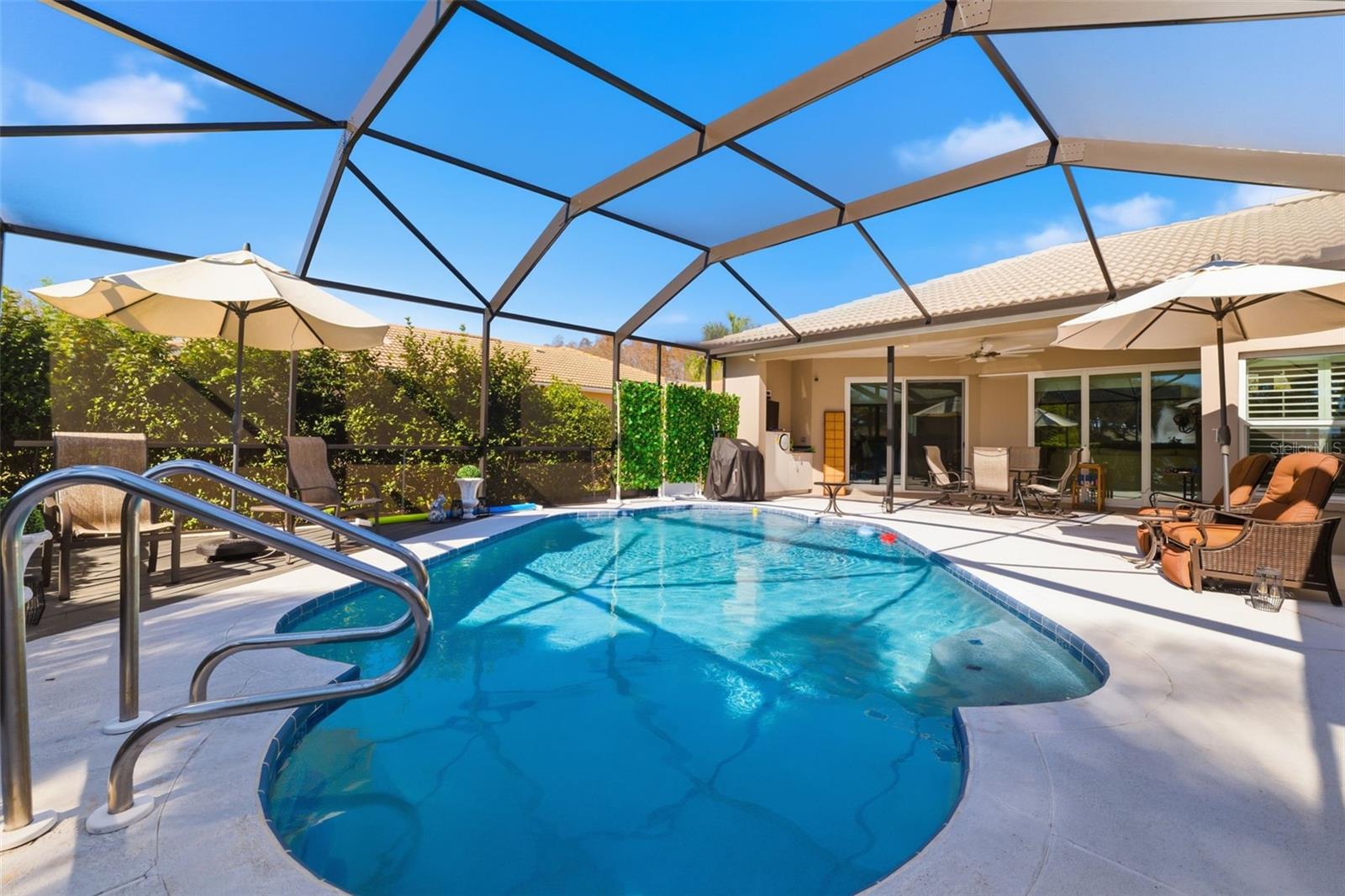 CRESCENT OAKS COUNTRY CLUB PH 1 - Residential