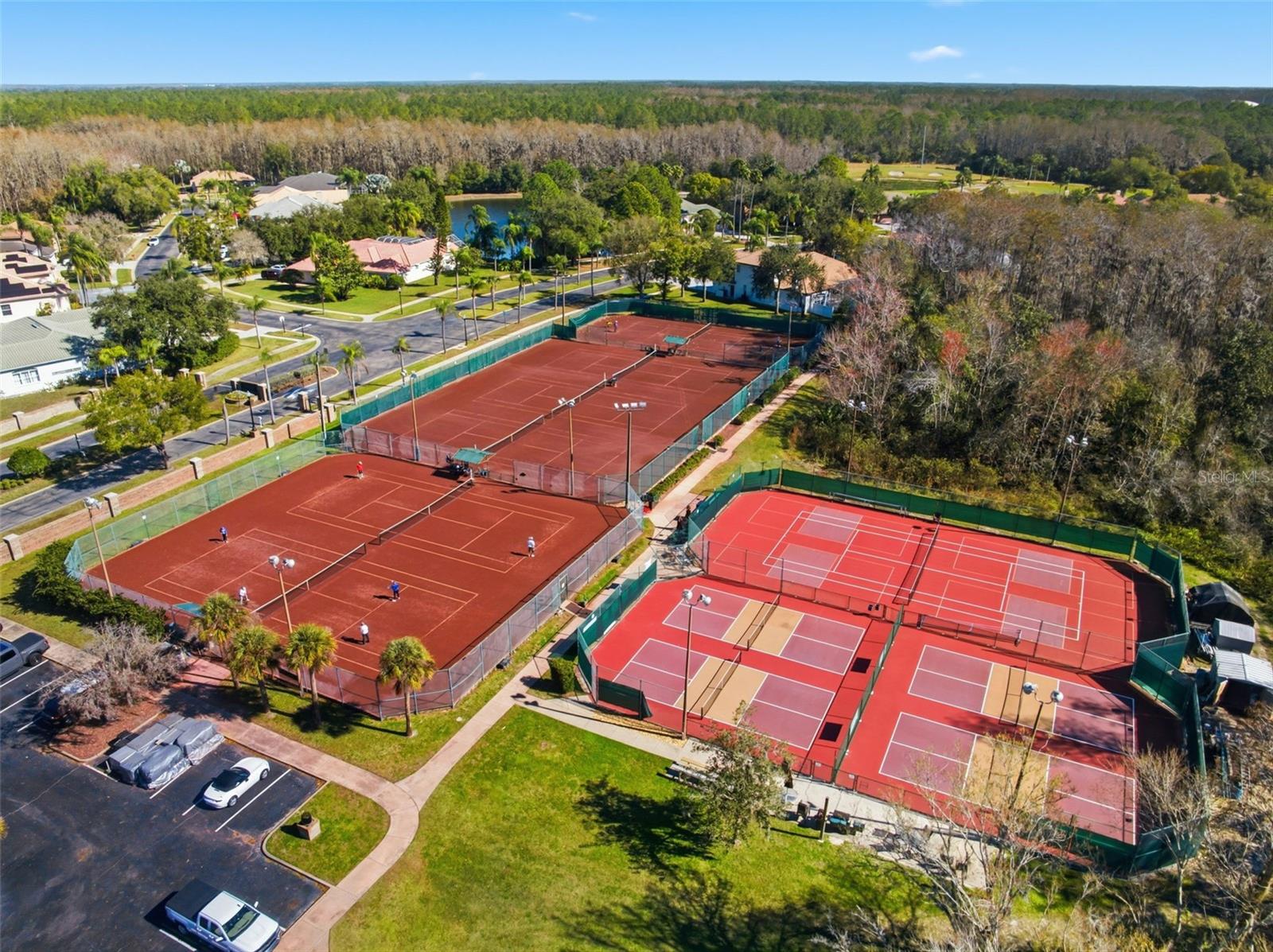 CRESCENT OAKS COUNTRY CLUB PH 1 - Residential