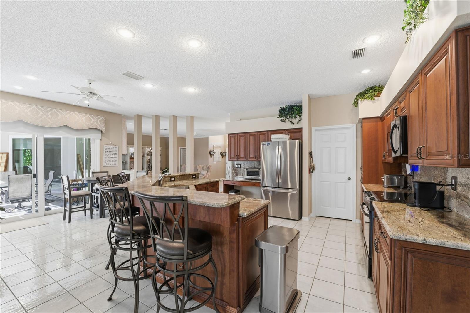 CRESCENT OAKS COUNTRY CLUB PH 1 - Residential