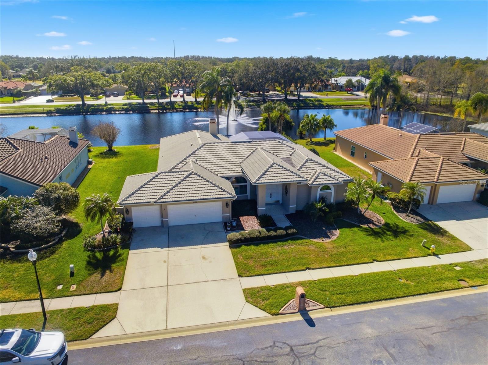 CRESCENT OAKS COUNTRY CLUB PH 1 - Residential