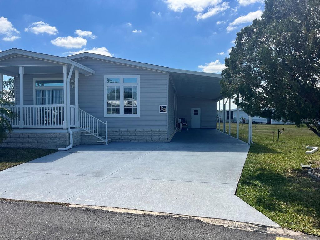 Photo of 5316 53rd Avenue E #B4, Bradenton, FL 34203 (MLS # A4648687)