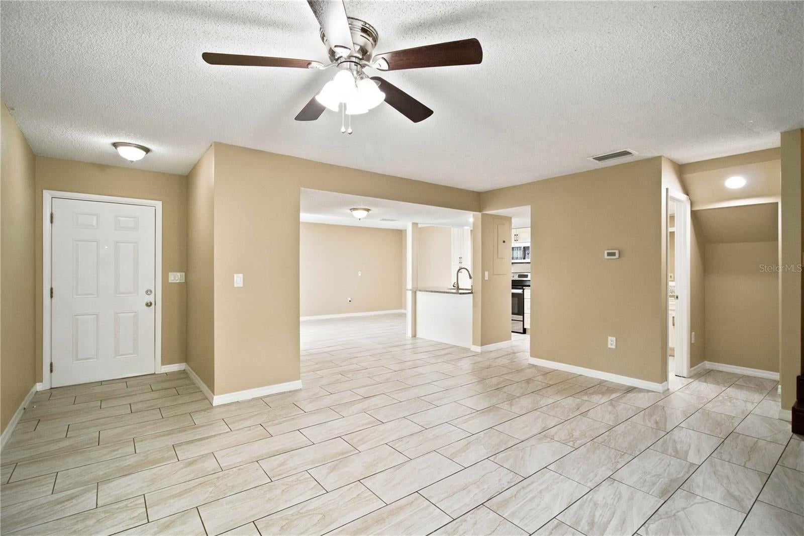 1006 LONGFELLOW COURT
