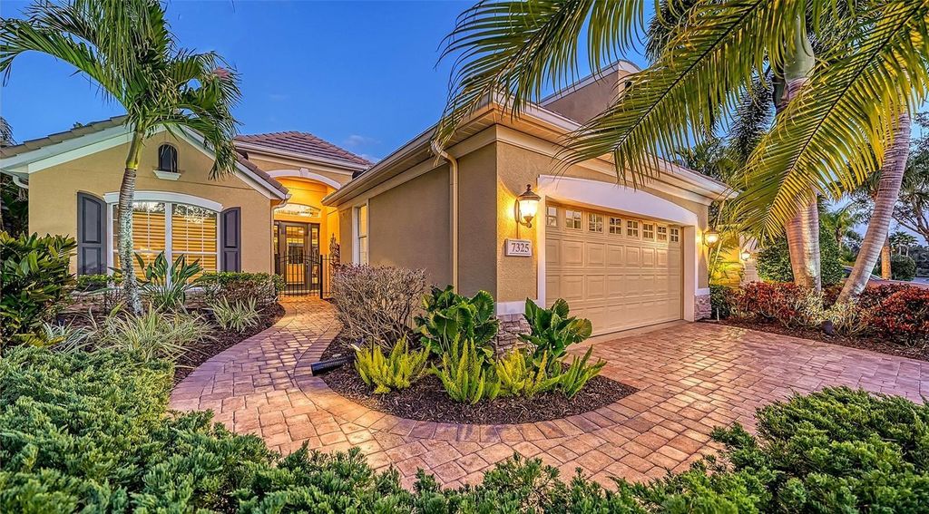 Photo of 7325 Lake Forest Glen, Lakewood Ranch, FL 34202 (MLS # A4679047)