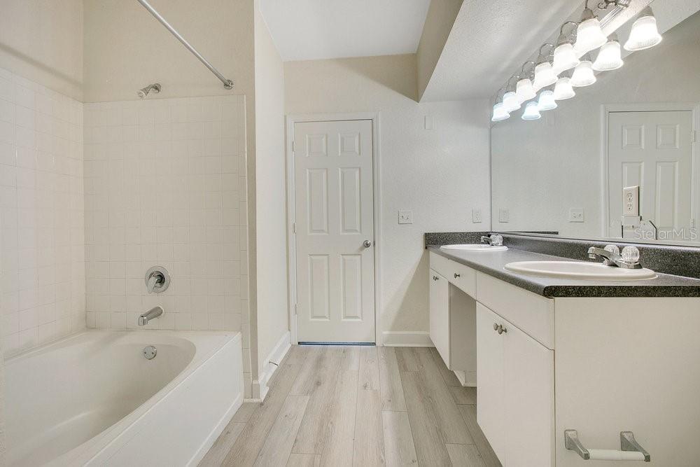 GRANDE DOWNTOWN ORLANDO - Residential Lease