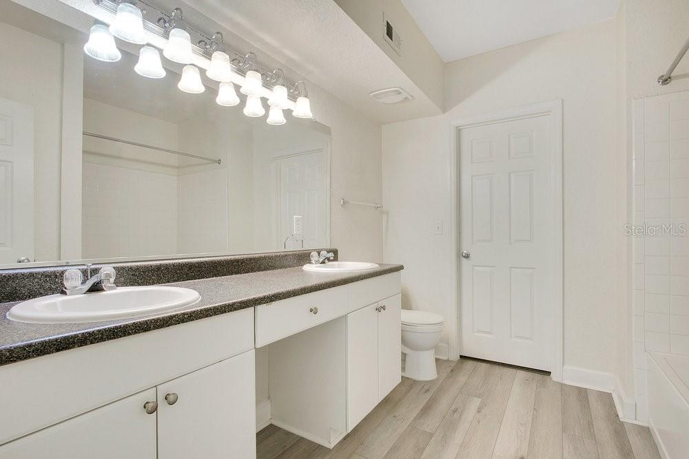 GRANDE DOWNTOWN ORLANDO - Residential Lease