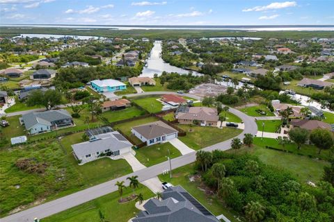 A home in PORT CHARLOTTE