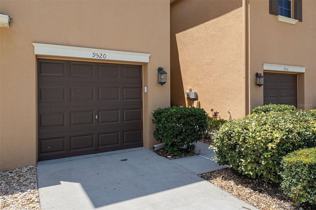 Photo of 9520 Trumpet Vine Loop, Trinity, FL 34655 (MLS # TB8386325)
