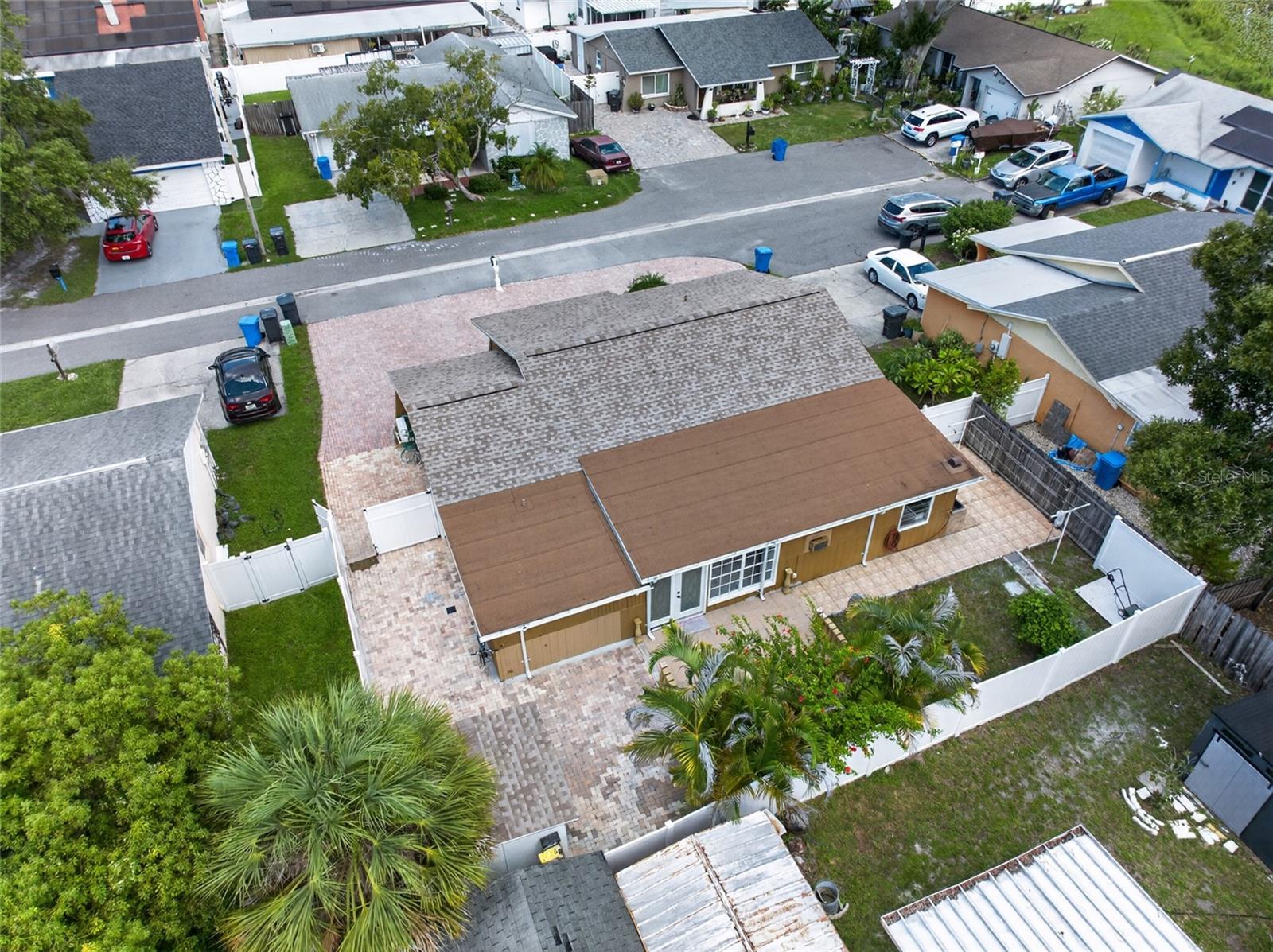 6711 GLEN FOREST COURT