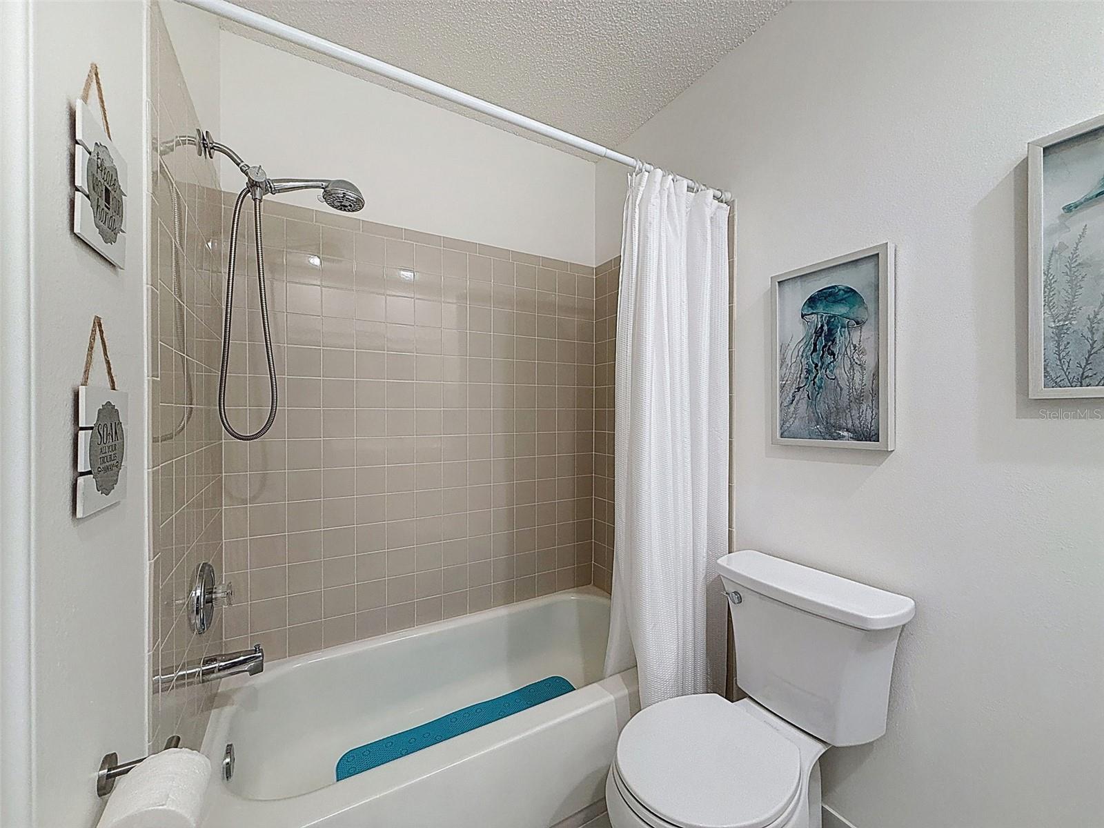 EAGLES POINT CONDO - Residential