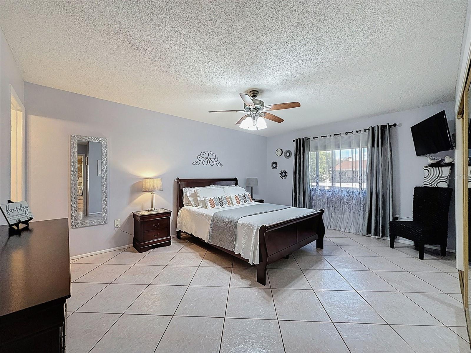 EAGLES POINT CONDO - Residential