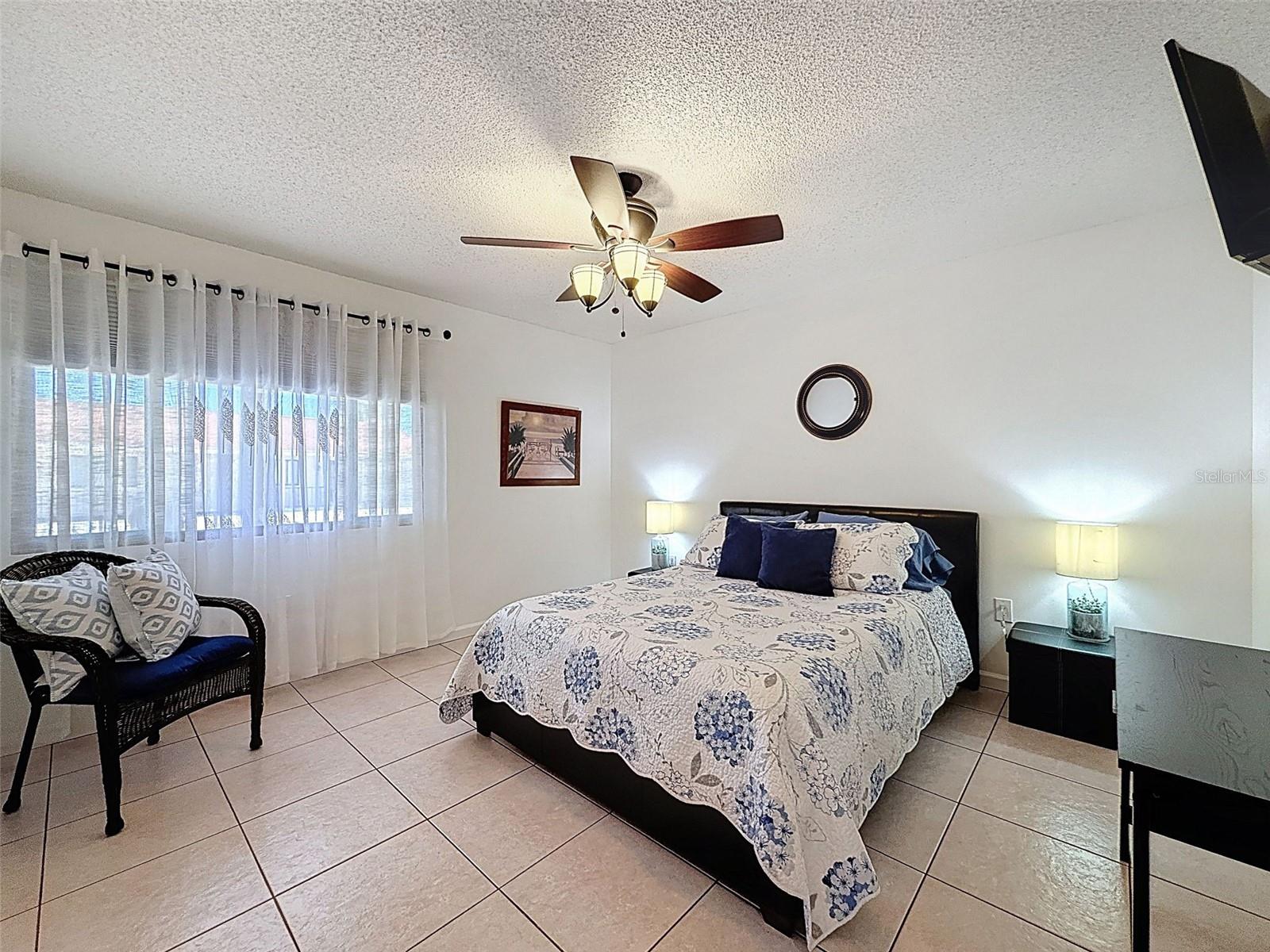 EAGLES POINT CONDO - Residential