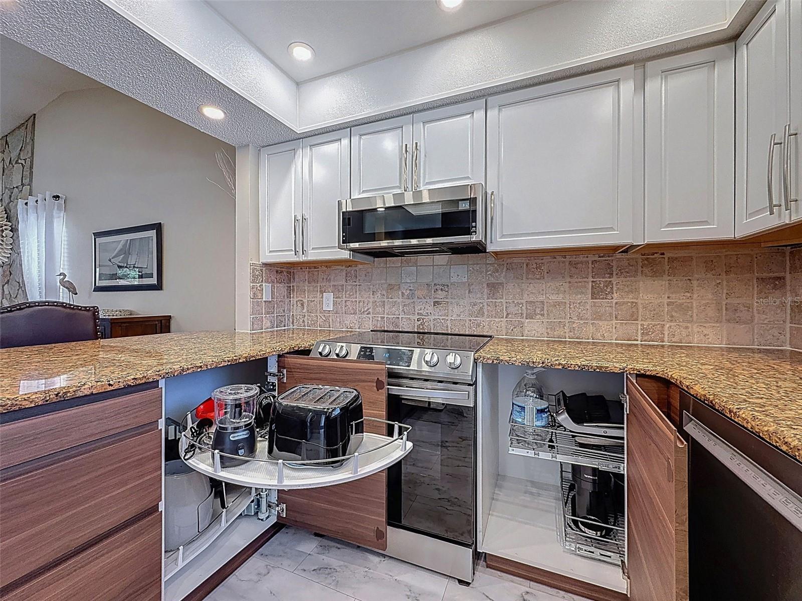 EAGLES POINT CONDO - Residential