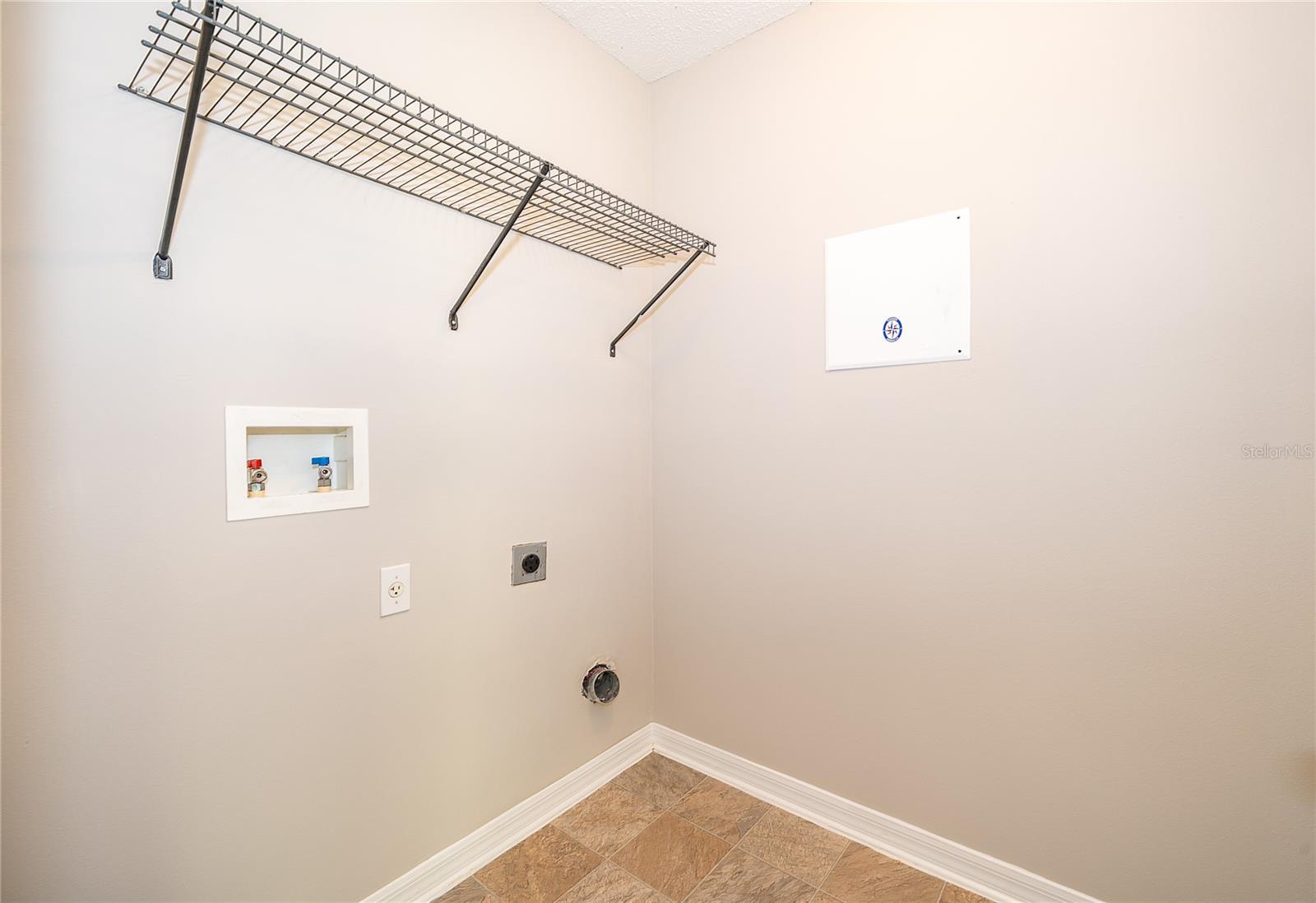 SKYRIDGE VLY PH 02 H I J K L M - Residential