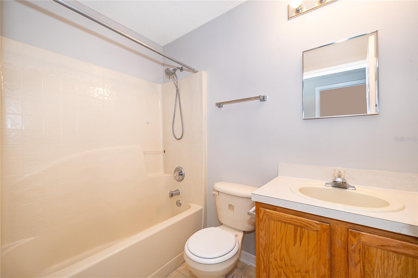 SKYRIDGE VLY PH 02 H I J K L M - Residential