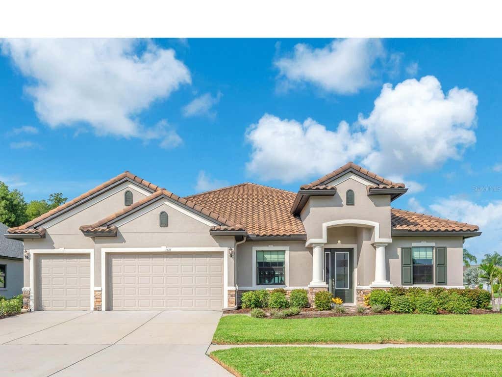 Photo of 814 Tirano Way, Sun City Center, FL 33573 (MLS # TB8534207)