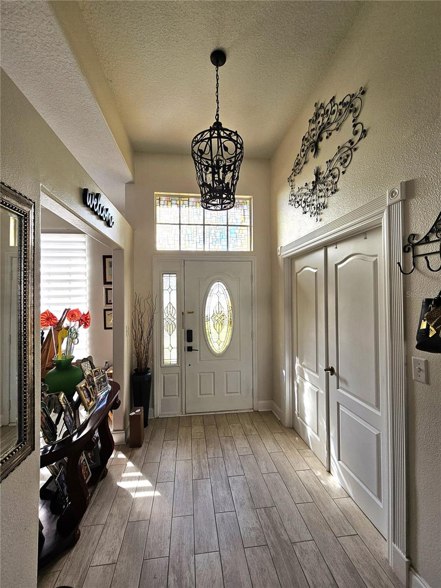 2826 MIDDLETON CIRCLE