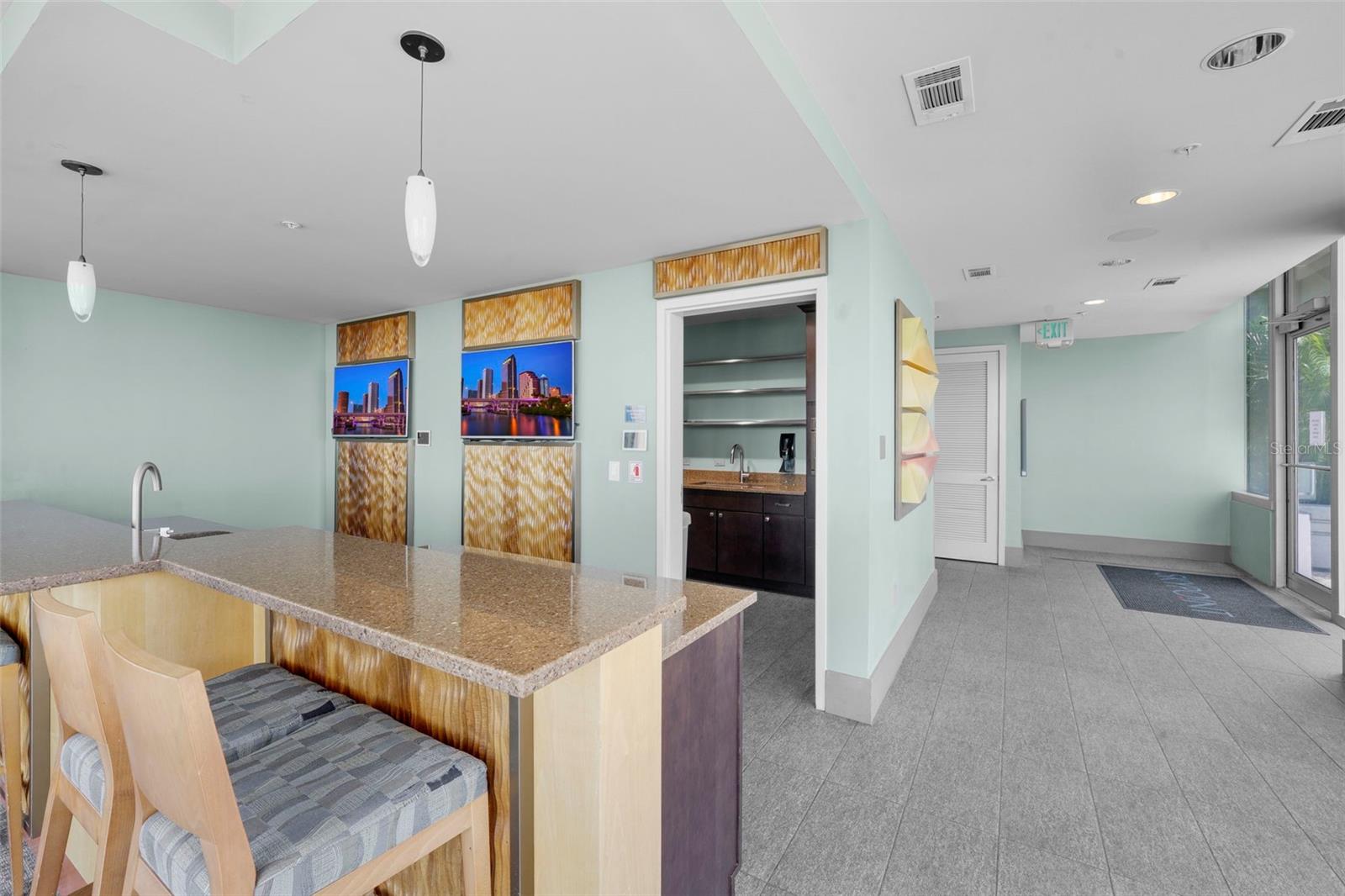 SKYPOINT A CONDO - Residential