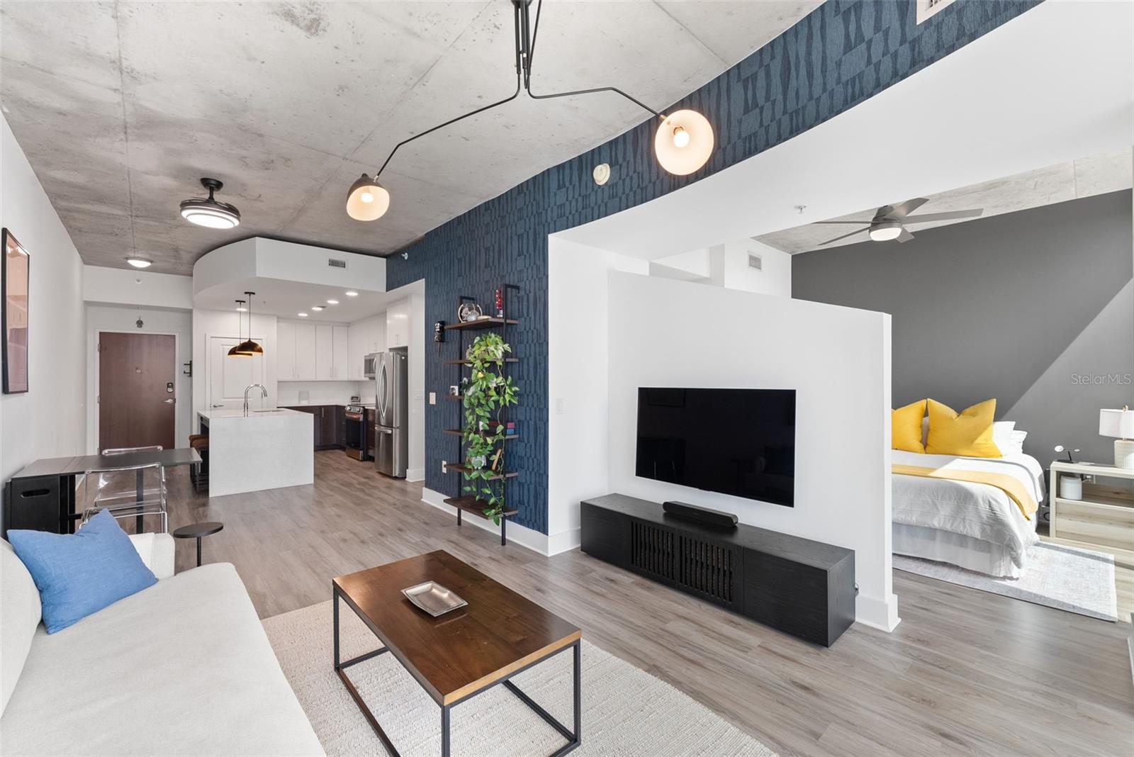 SKYPOINT A CONDO - Residential