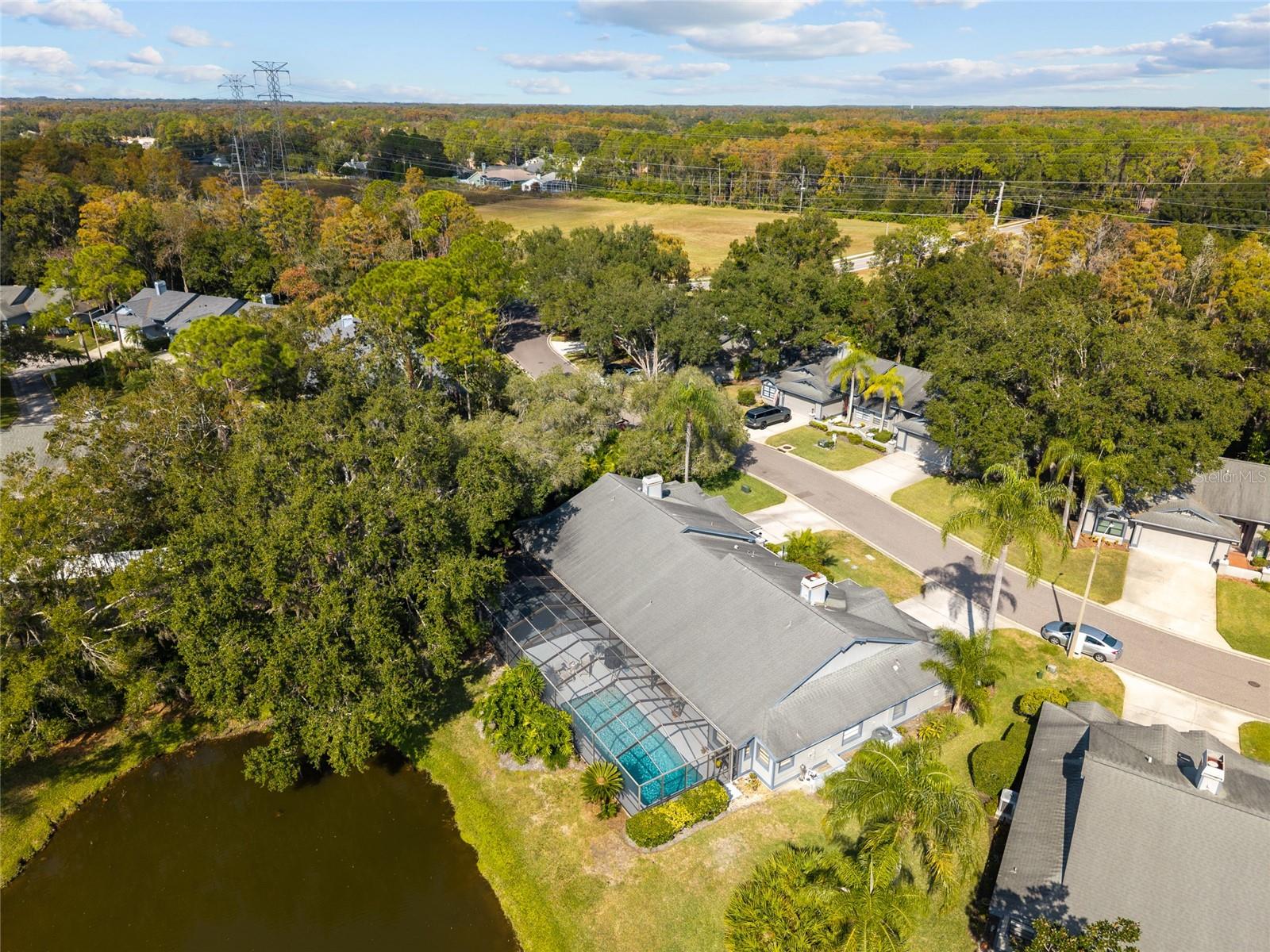 HUNTERS TRAIL TWNHMS - Residential