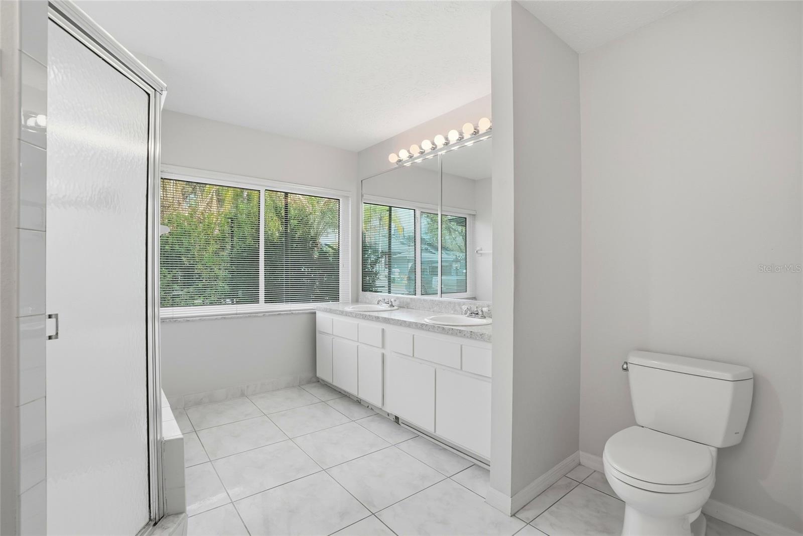 HUNTERS TRAIL TWNHMS - Residential