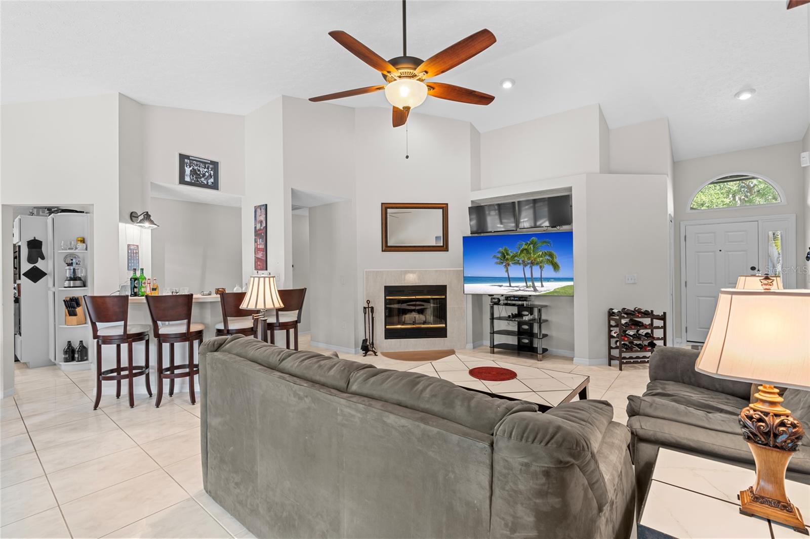 HUNTERS TRAIL TWNHMS - Residential