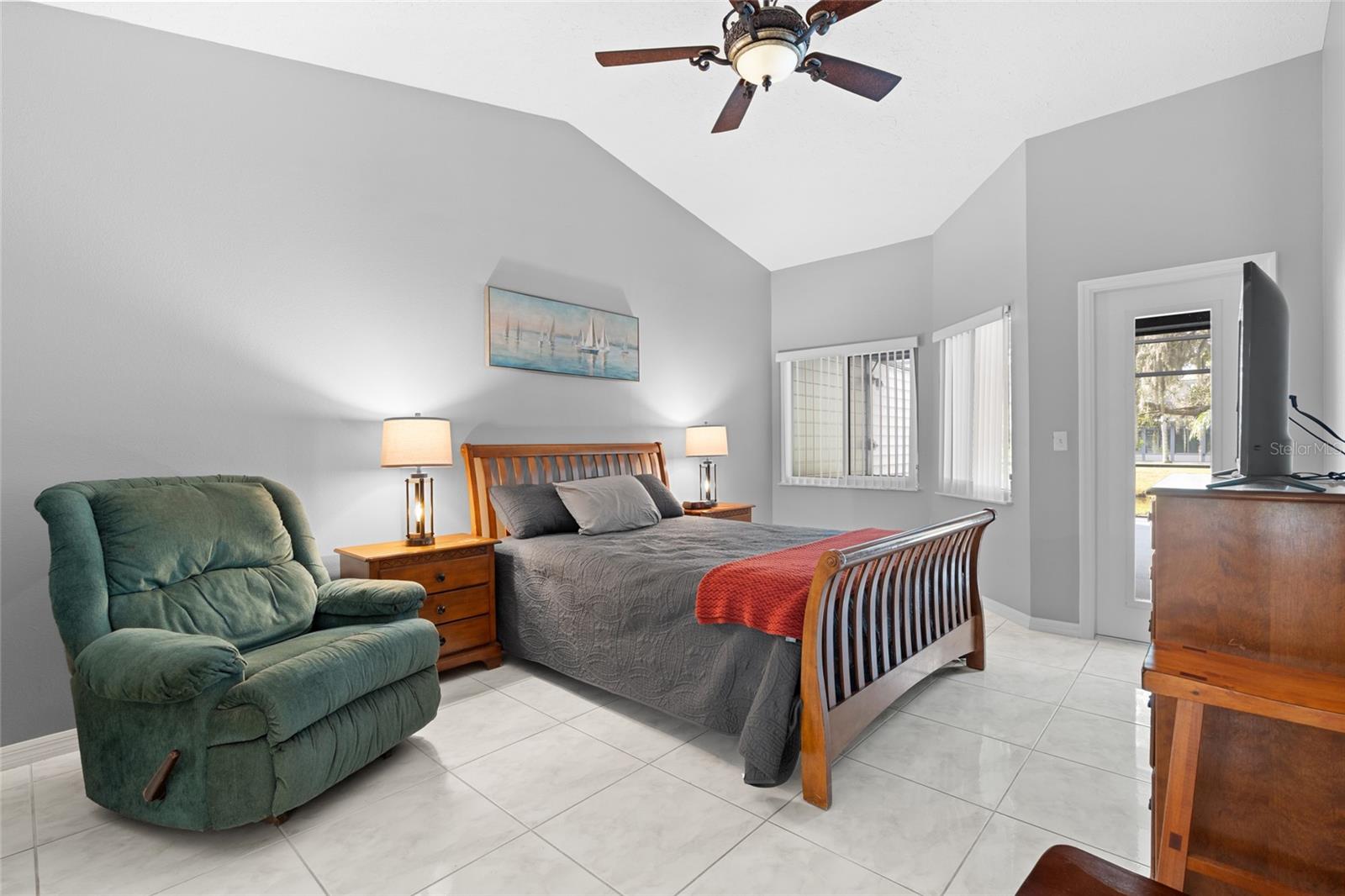 HUNTERS TRAIL TWNHMS - Residential