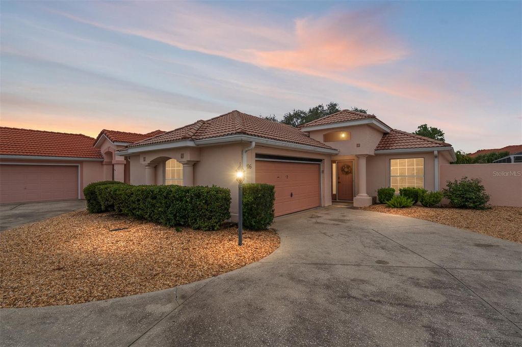 Photo of 906 Santa Anna Lane, The Villages, FL 32159 (MLS # G5103535)