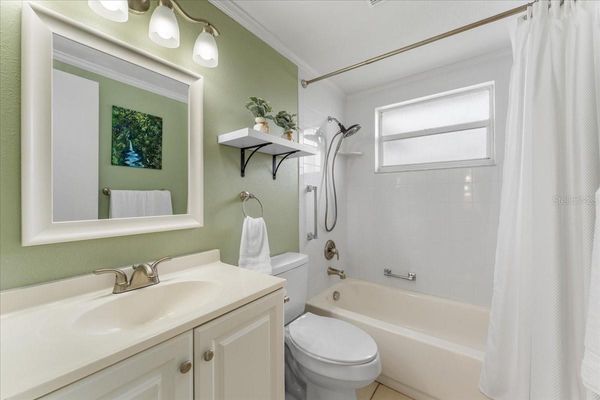 TAHITIAN HOMES - Residential