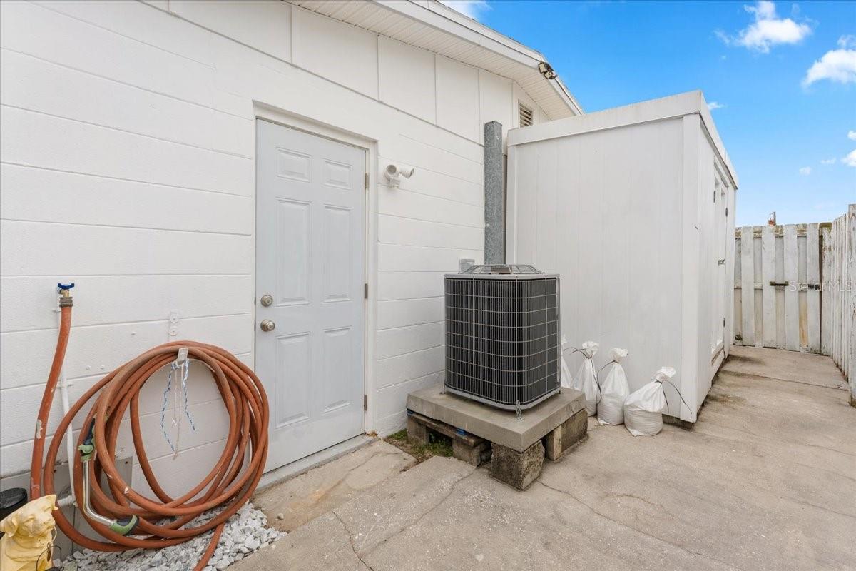 TAHITIAN HOMES - Residential