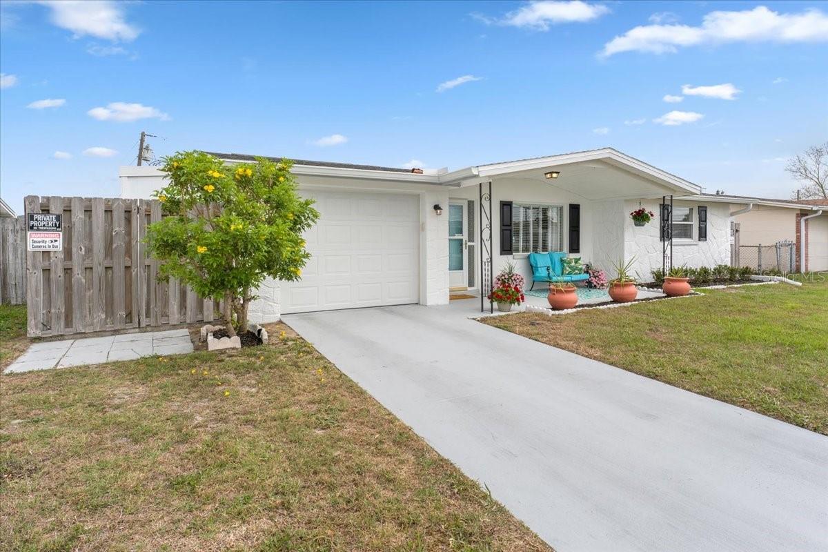 TAHITIAN HOMES - Residential