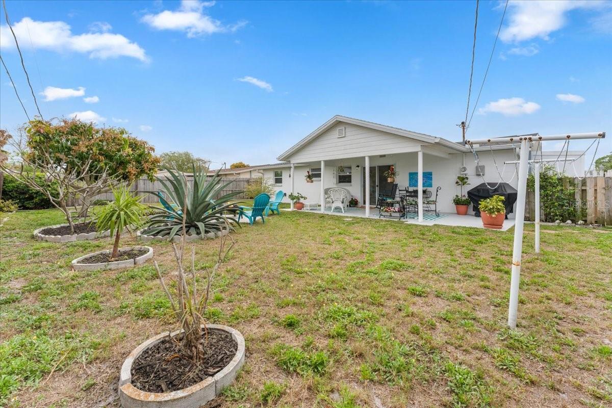 TAHITIAN HOMES - Residential