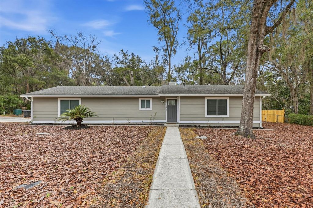Photo of 1656 NW 31st Place, Gainesville, FL 32605 (MLS # GC537769)