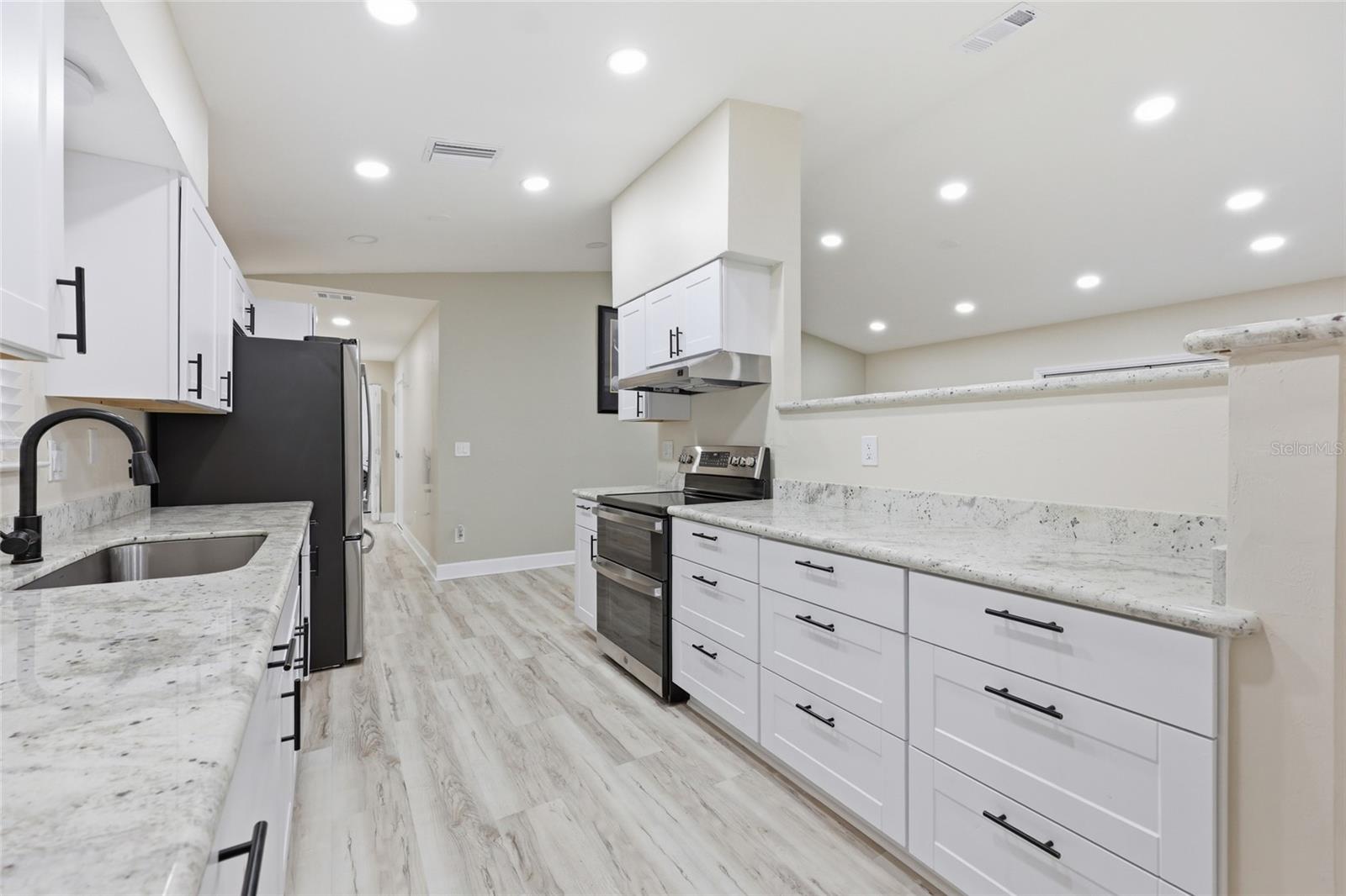 OAK MEADOWS - Residential