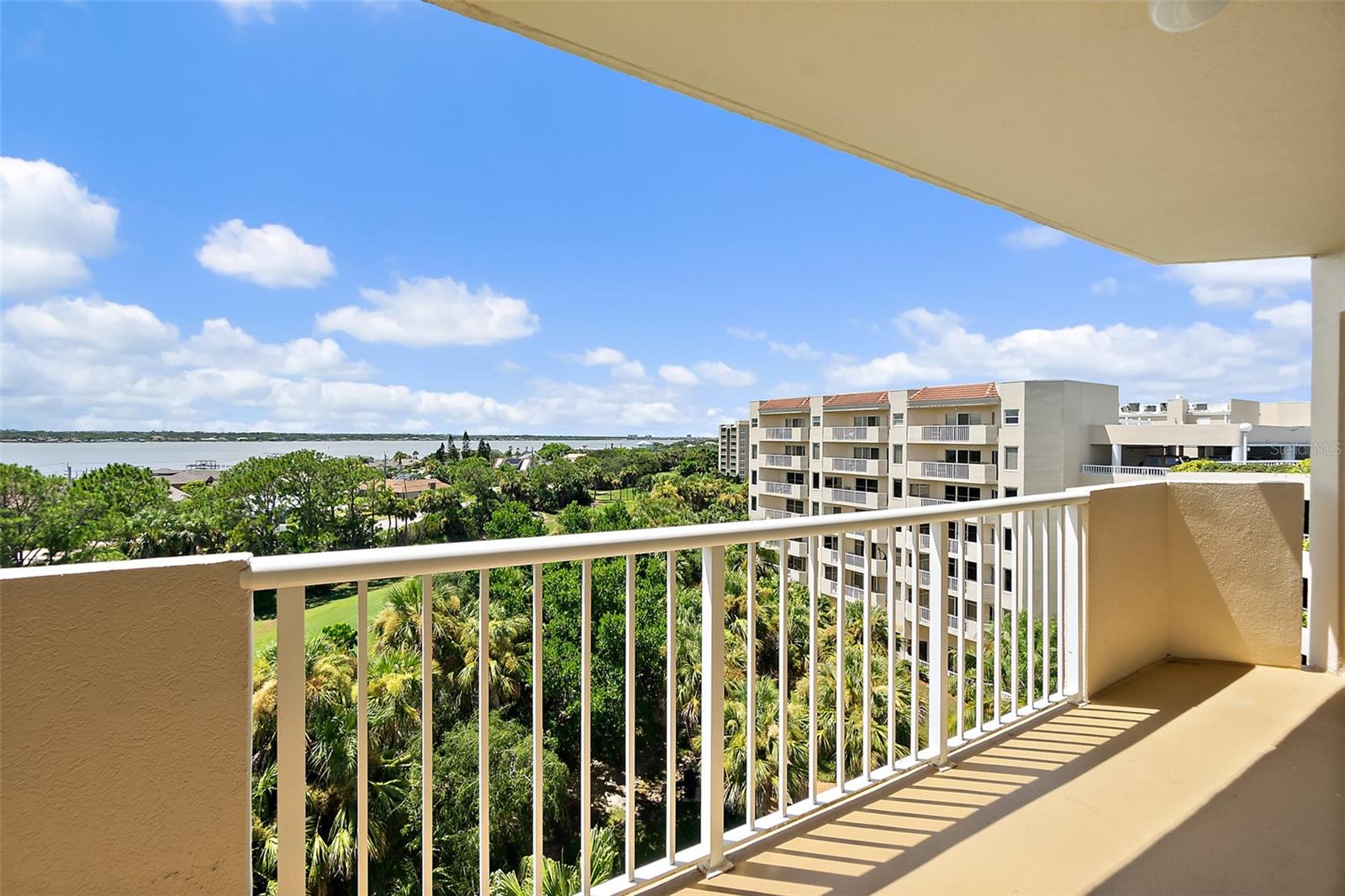 OCEANS CLOVERLEAF CONDO - Residential