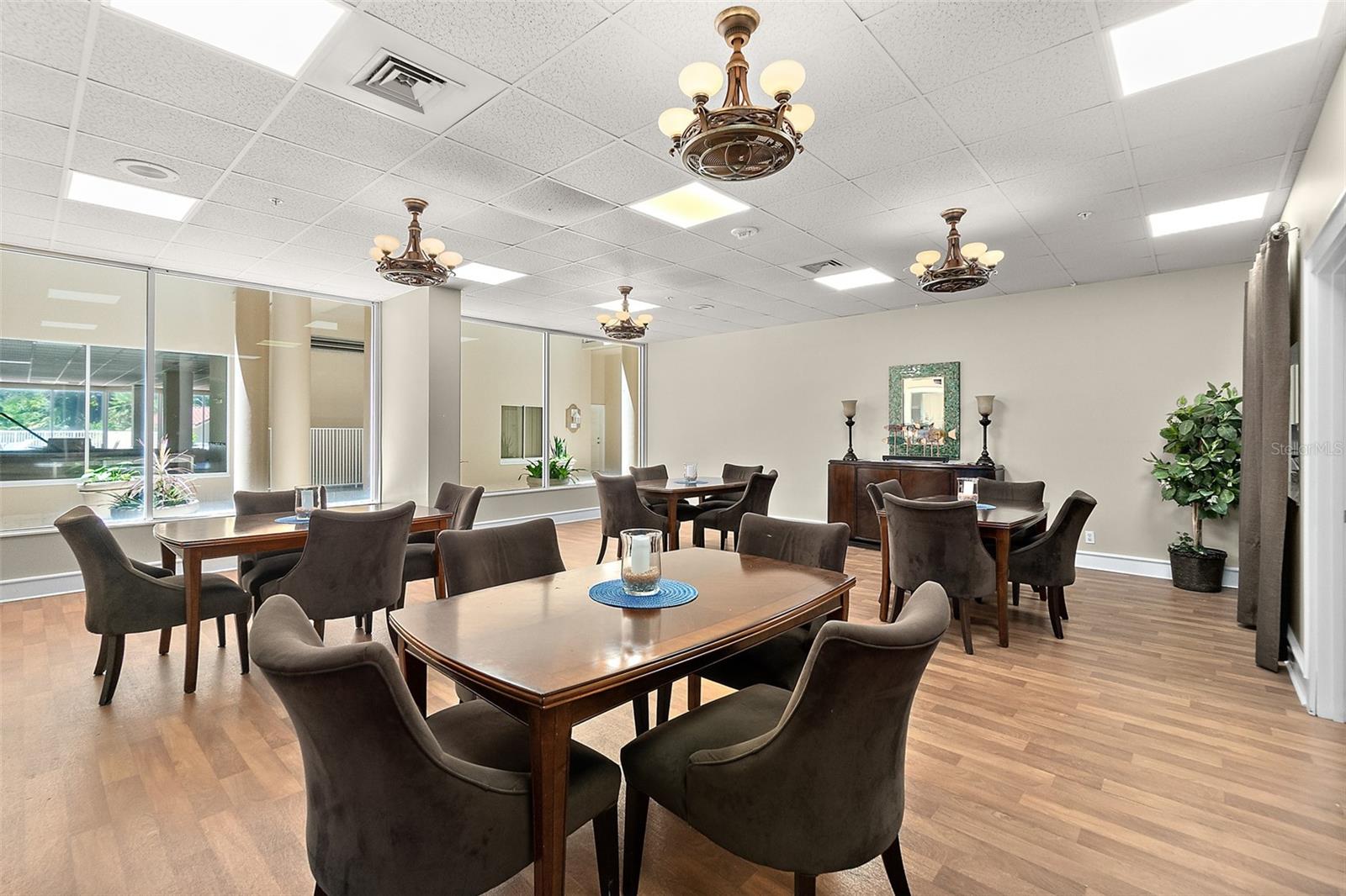OCEANS CLOVERLEAF CONDO - Residential