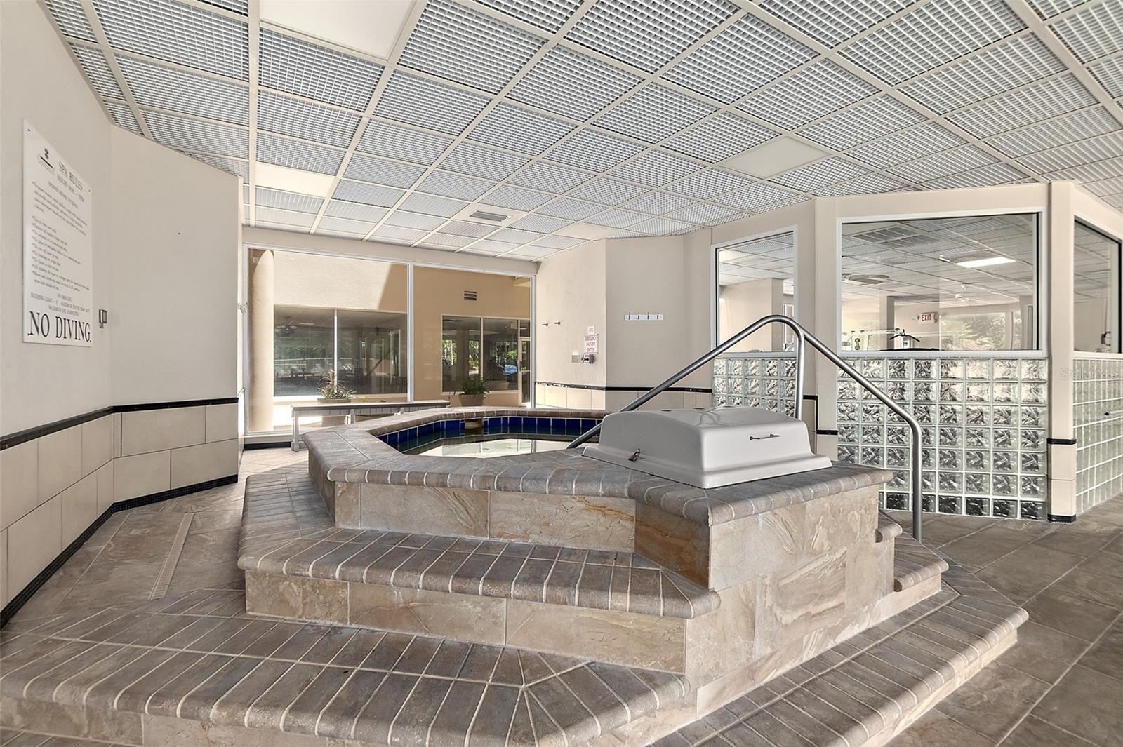 OCEANS CLOVERLEAF CONDO - Residential
