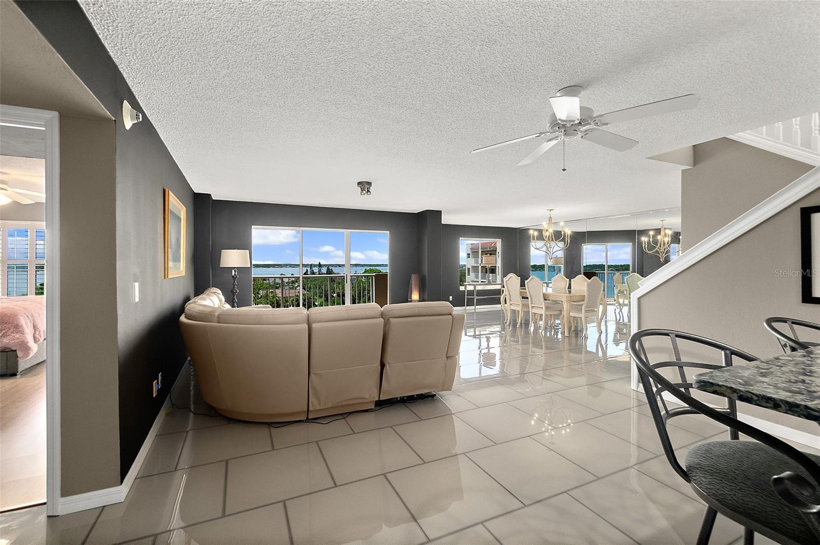 OCEANS CLOVERLEAF CONDO - Residential