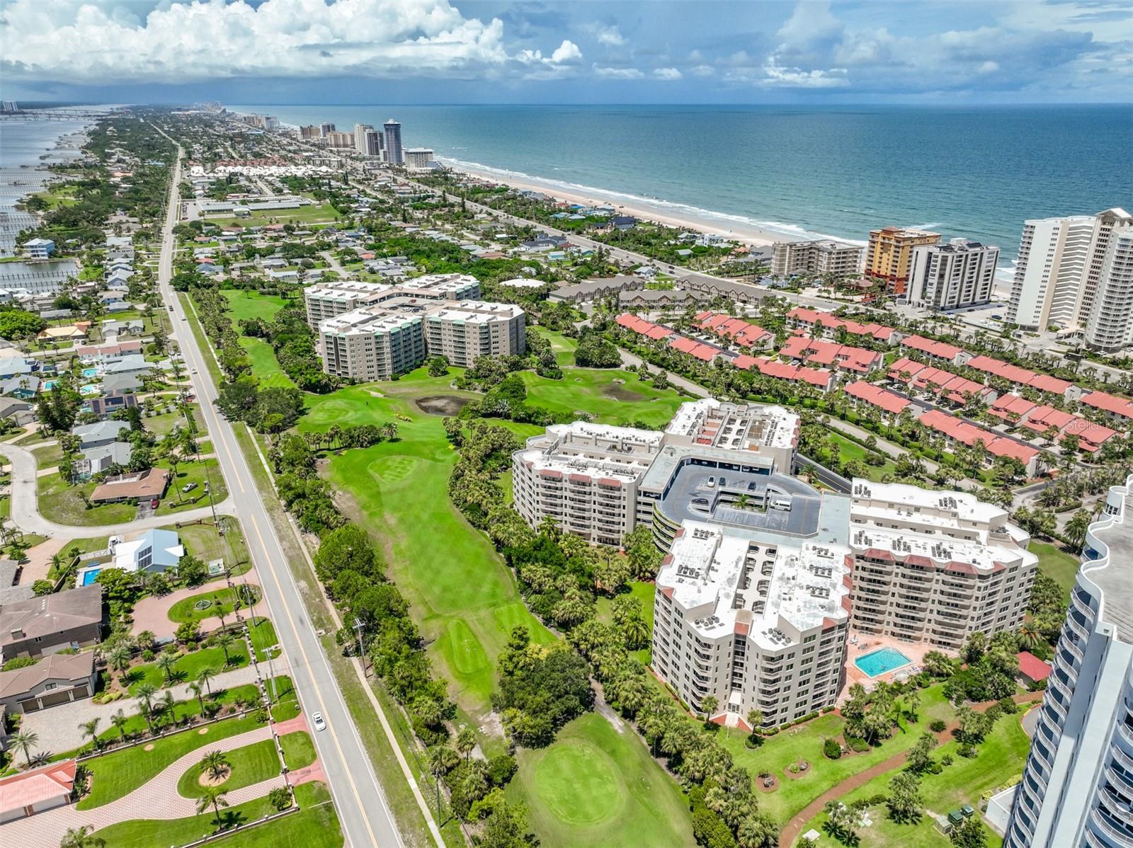 OCEANS CLOVERLEAF CONDO - Residential