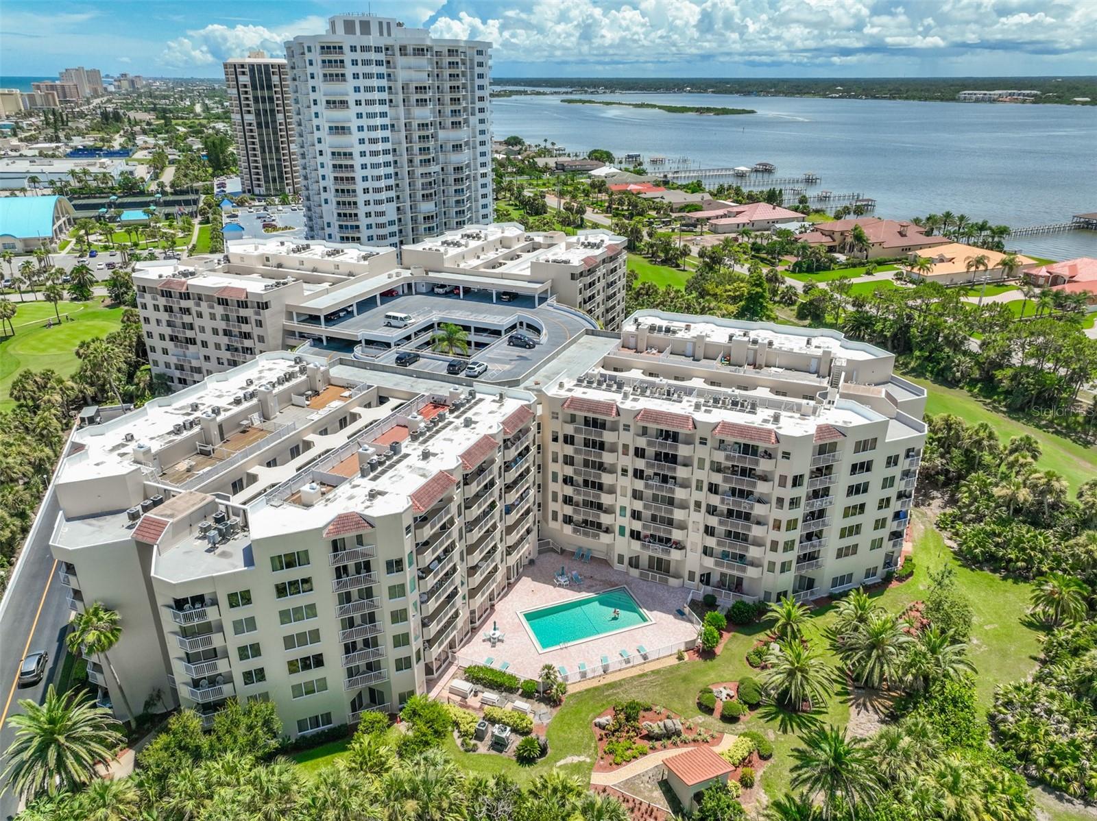 OCEANS CLOVERLEAF CONDO - Residential