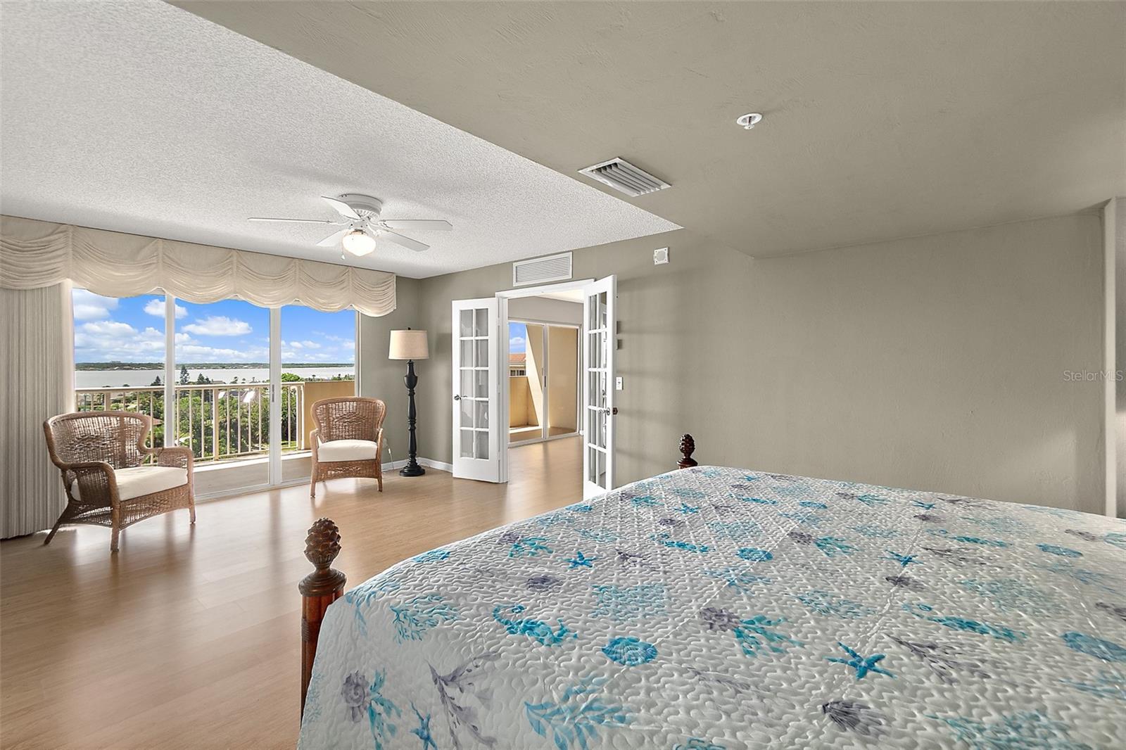 OCEANS CLOVERLEAF CONDO - Residential