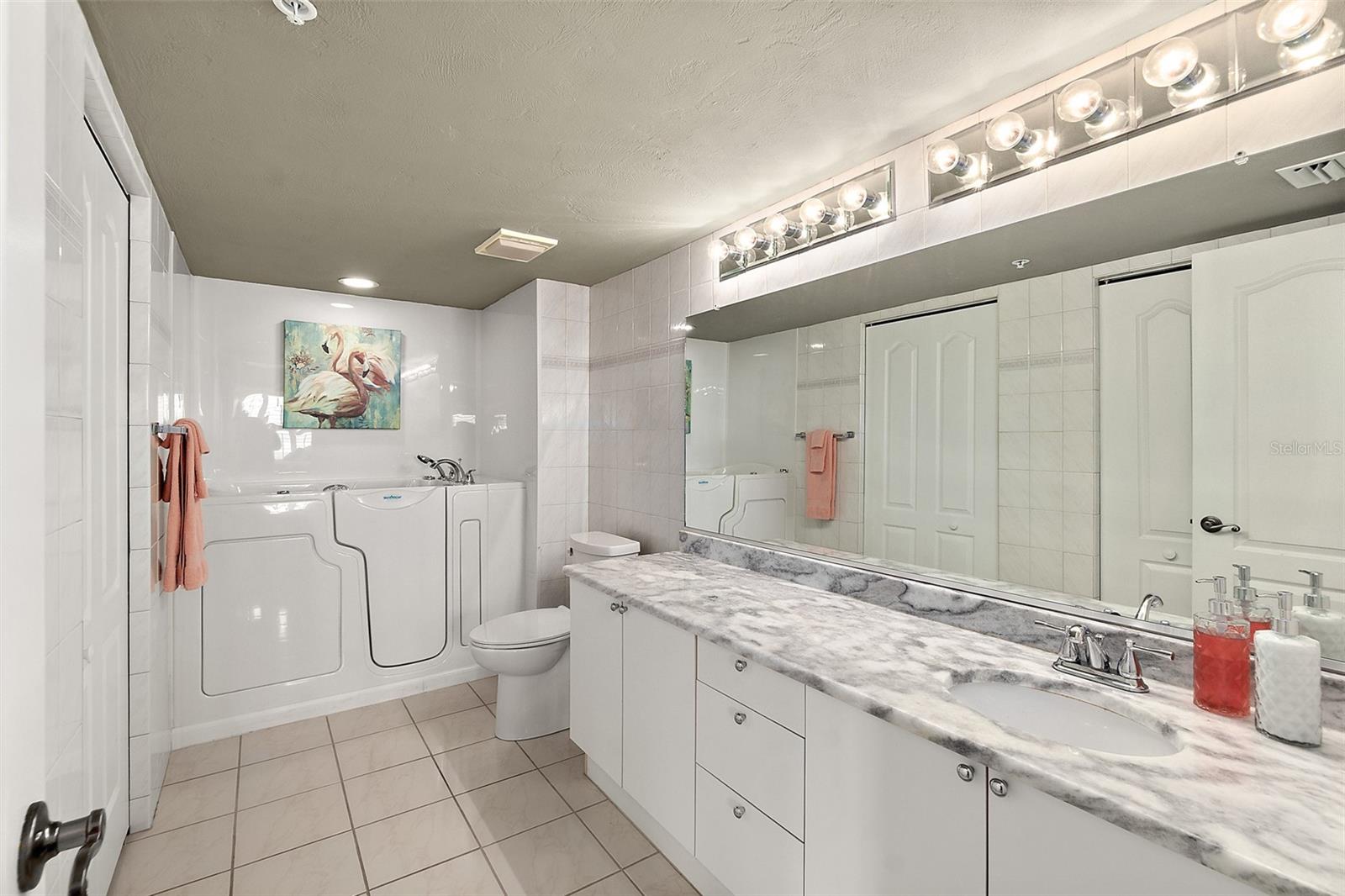 OCEANS CLOVERLEAF CONDO - Residential