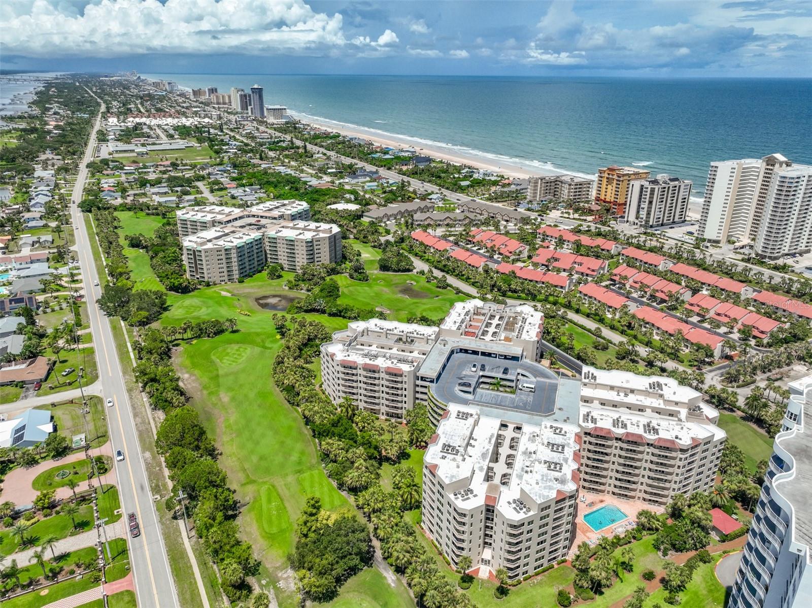 OCEANS CLOVERLEAF CONDO - Residential