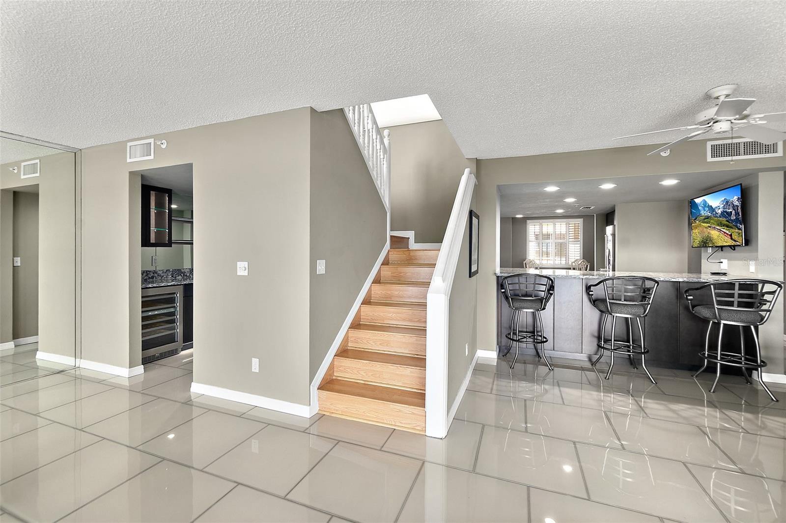 OCEANS CLOVERLEAF CONDO - Residential