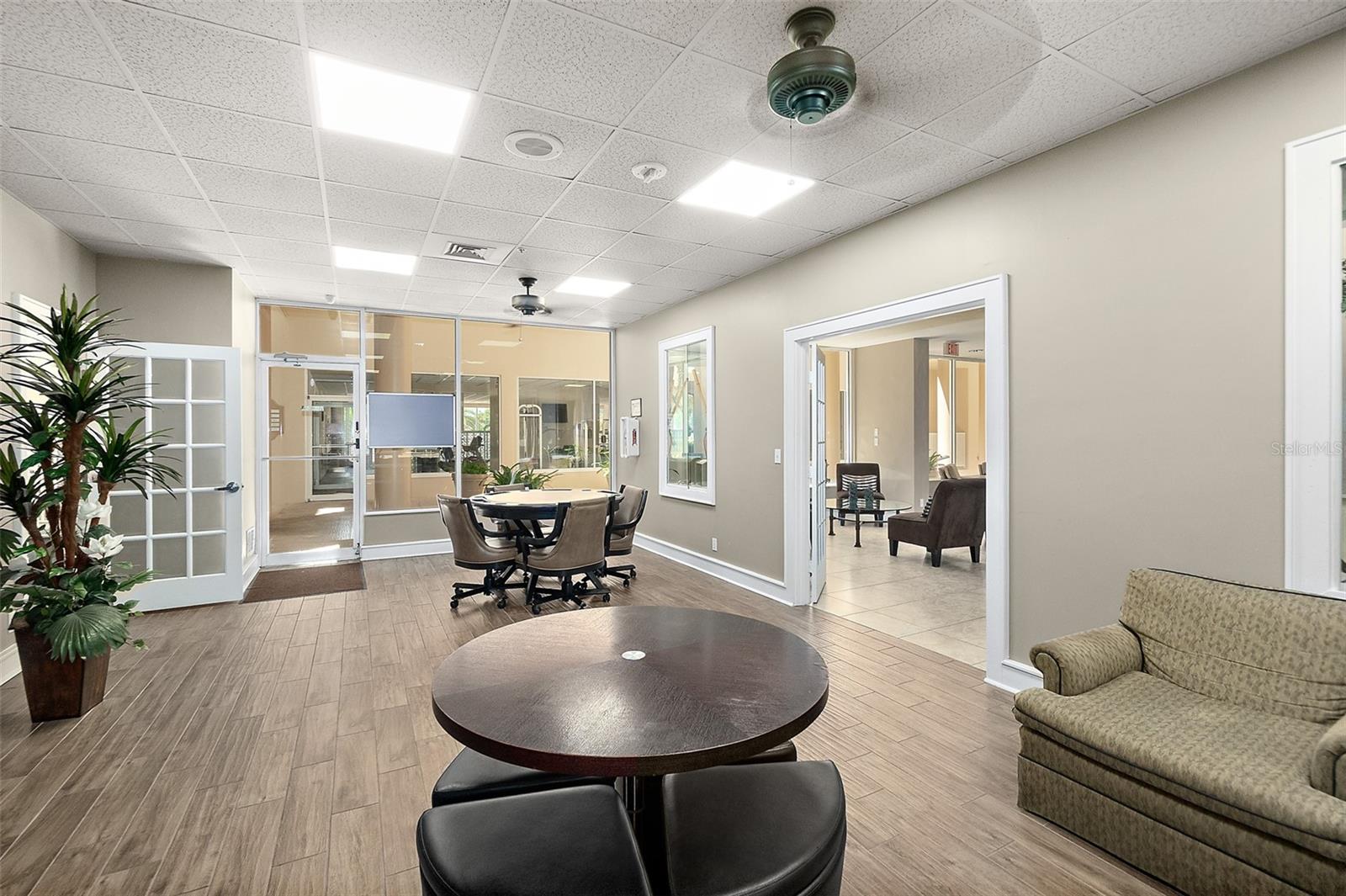 OCEANS CLOVERLEAF CONDO - Residential