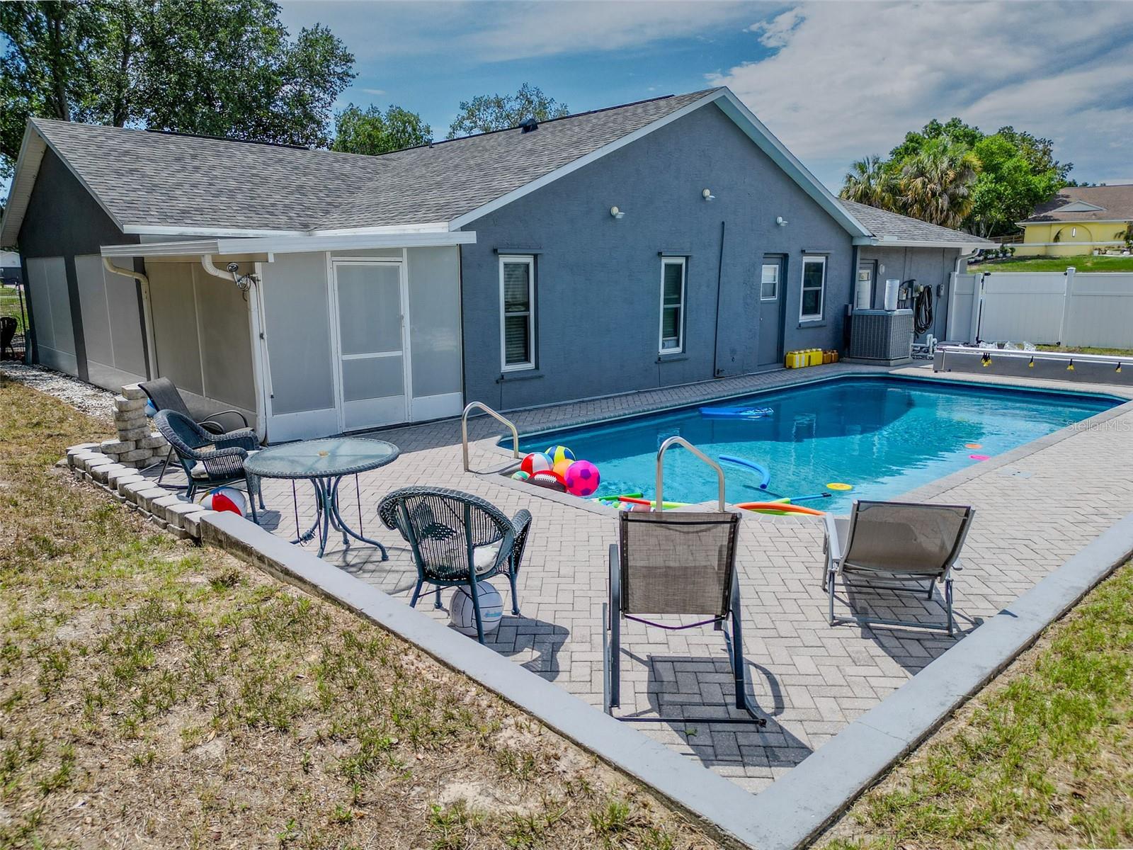 12090 VENICE DRIVE