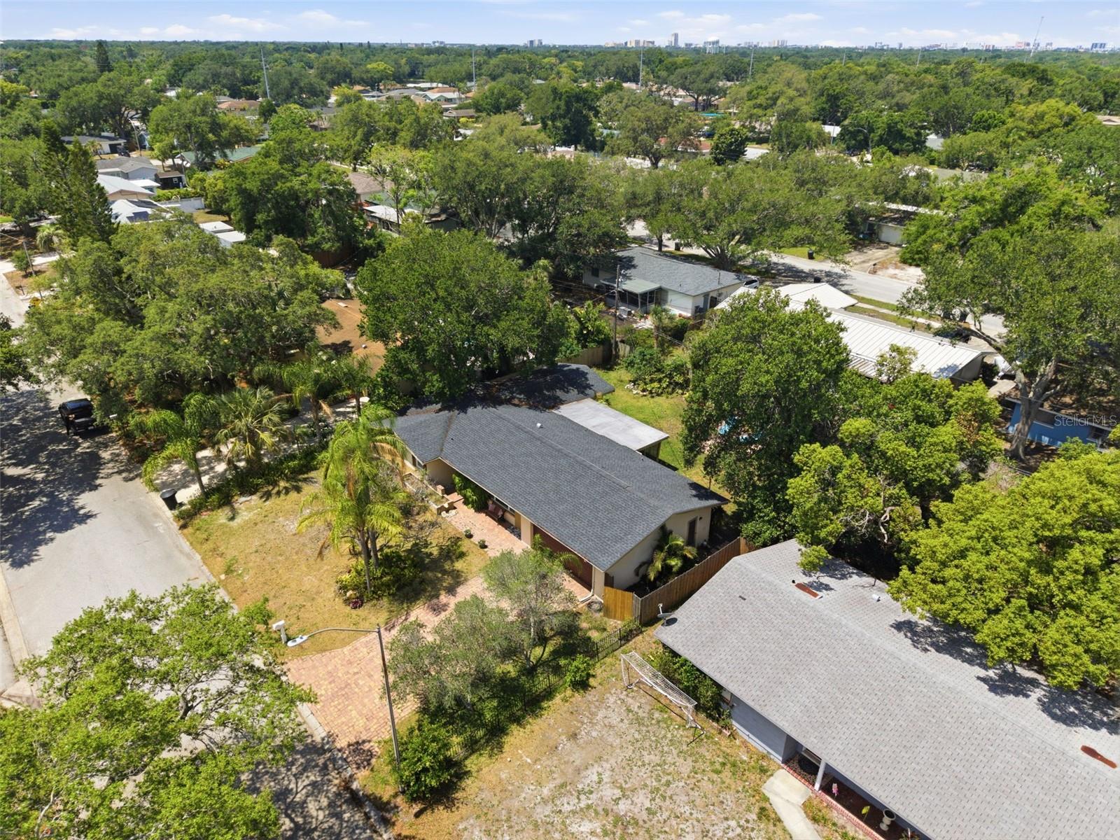 WINDSOR PARK - Residential